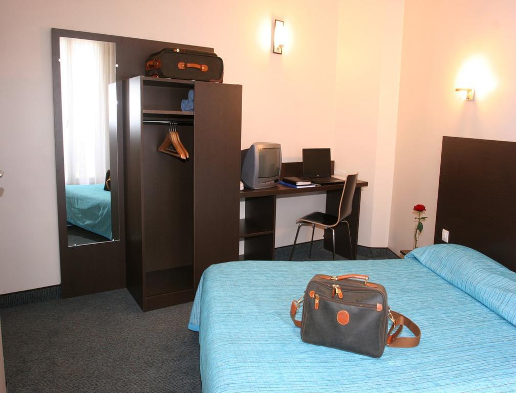 Hotel Amarys Simart 巴黎 客房 照片